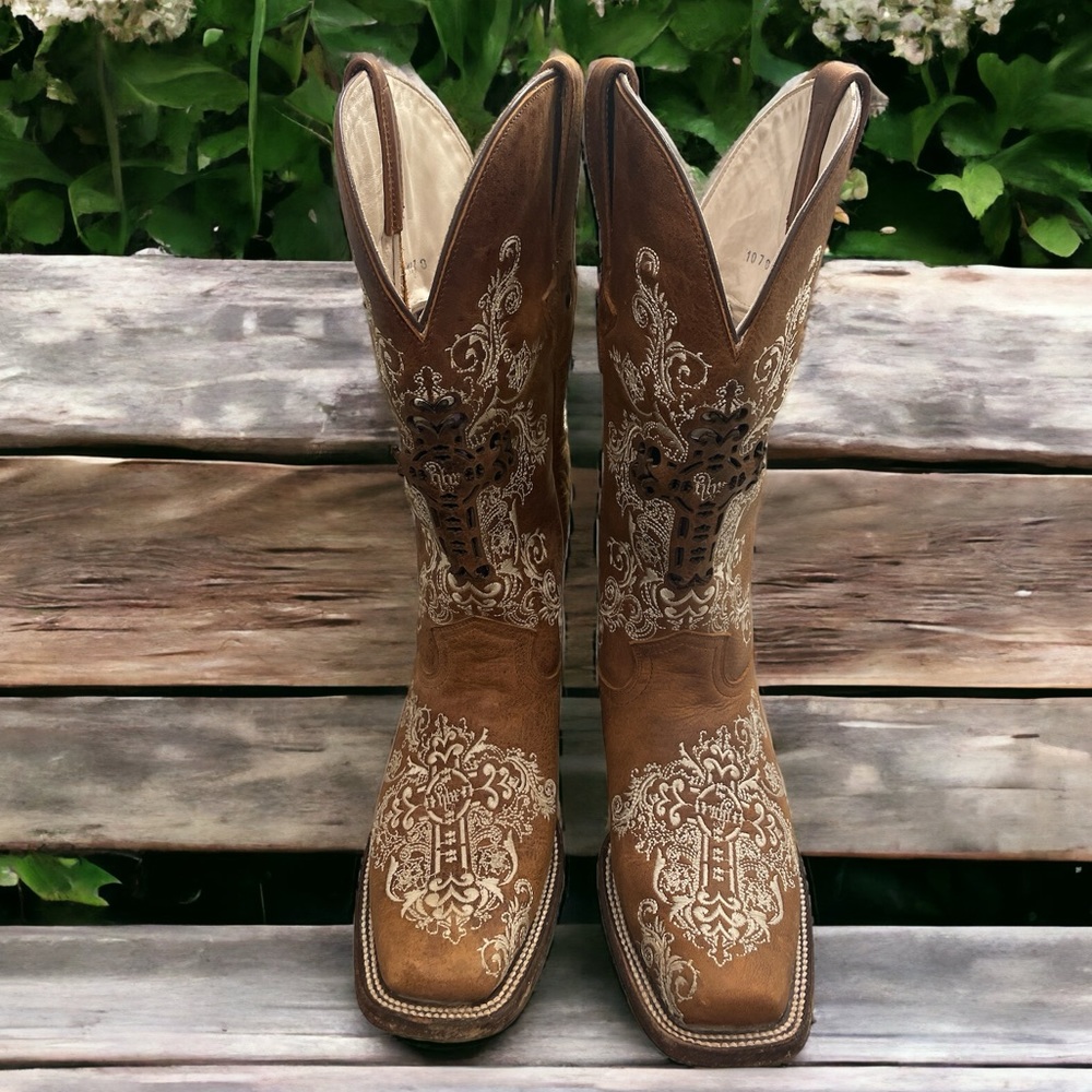 Dusty Rocker Boots - Picture 5 of 12
